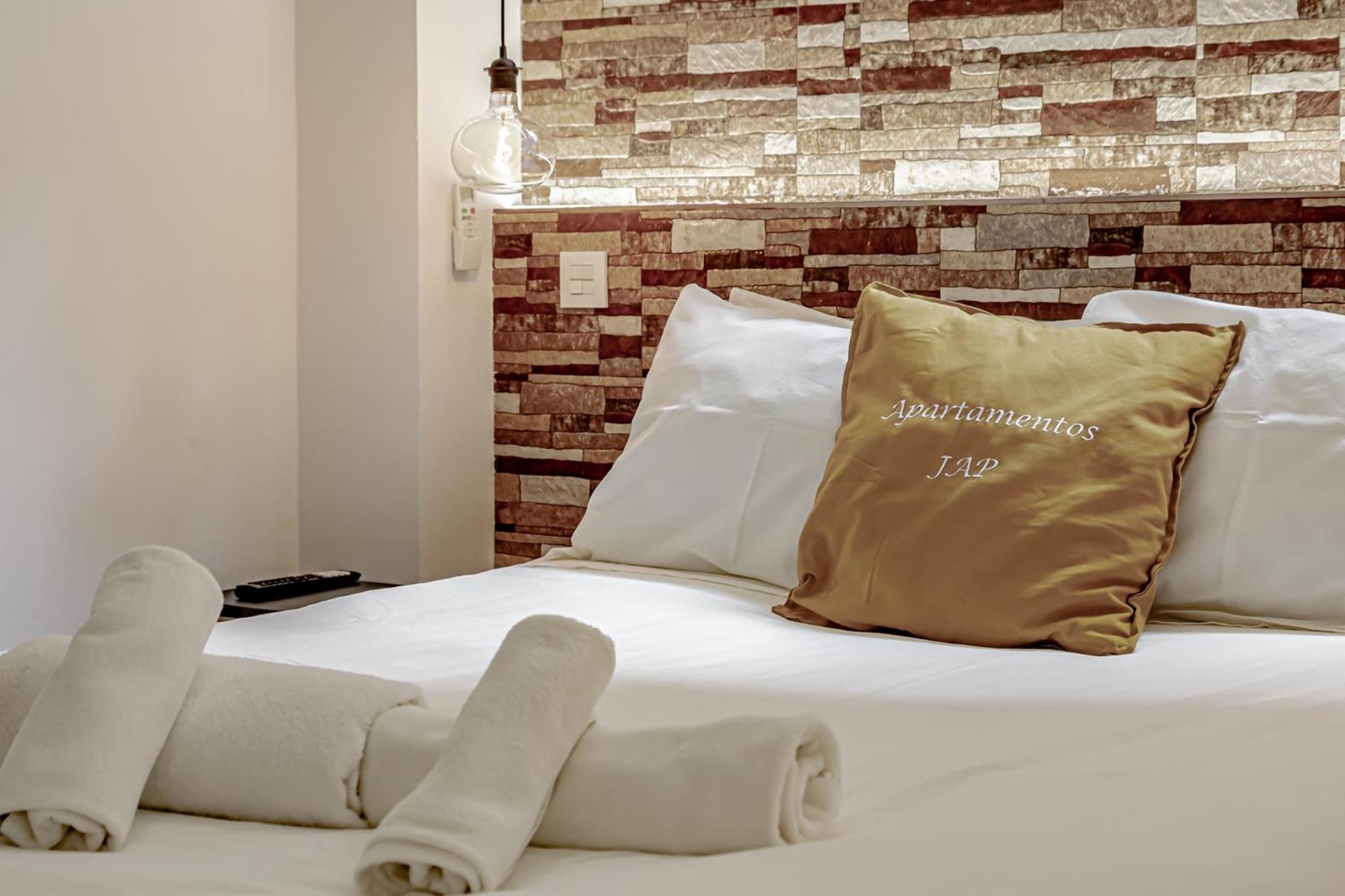 Apartamentos Santiago Cordero Madrid Kültér fotó